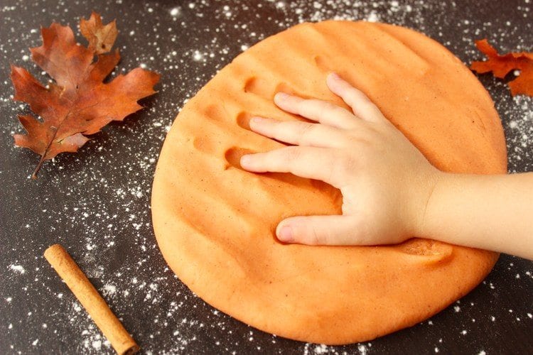 Pumpkin-Spice-Playdough-for-Kids