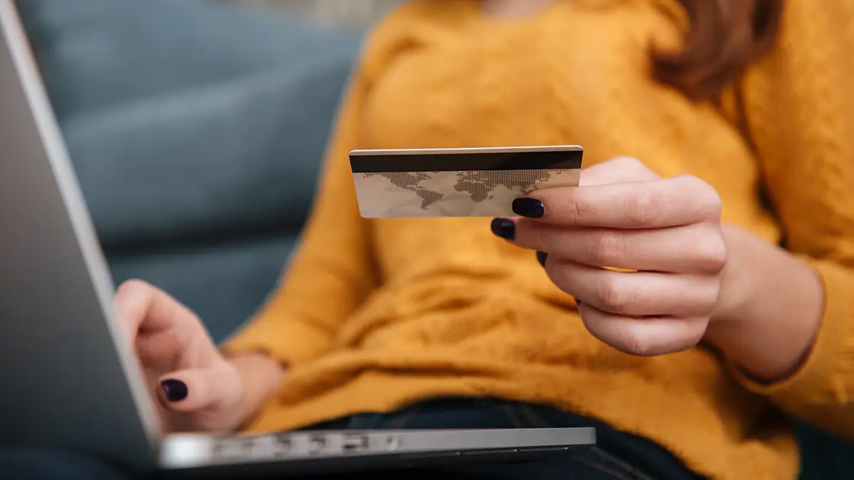 How To Drive More E-Commerce Traffic and Conversion With Social Media