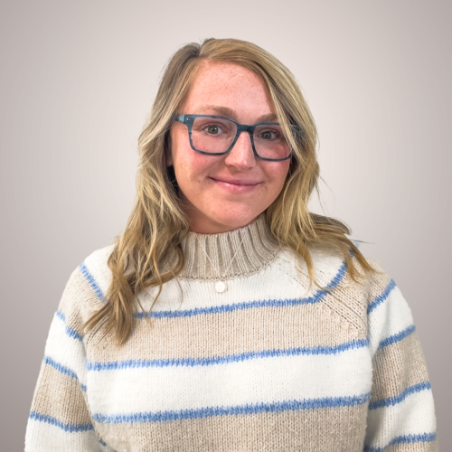 Courtney-R-Professional